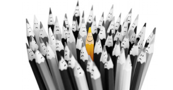 Chaque page et chaque article doit être original et unique. Google pénalise la duplication et le plagiat. Éviter d'abuser d'un même mot-clé.